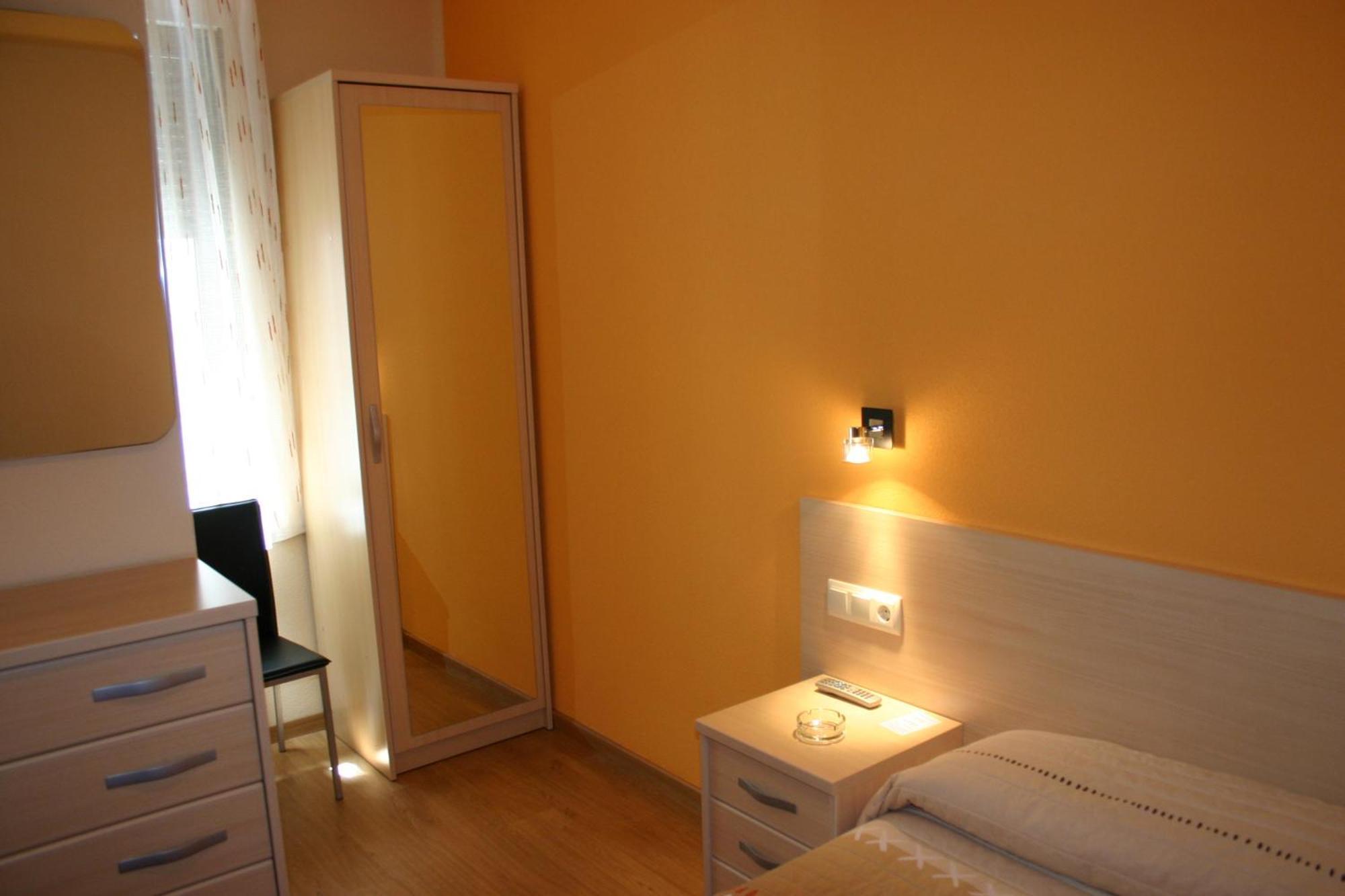 Hostal Hispanico I سلامنكا المظهر الخارجي الصورة