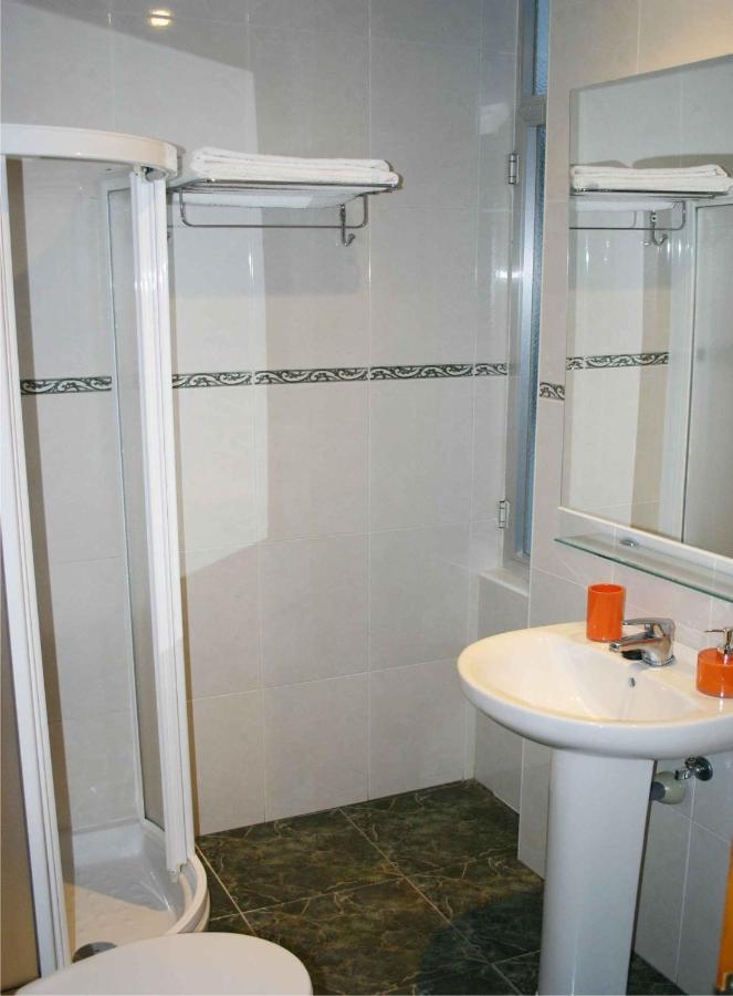 Hostal Hispanico I سلامنكا الغرفة الصورة