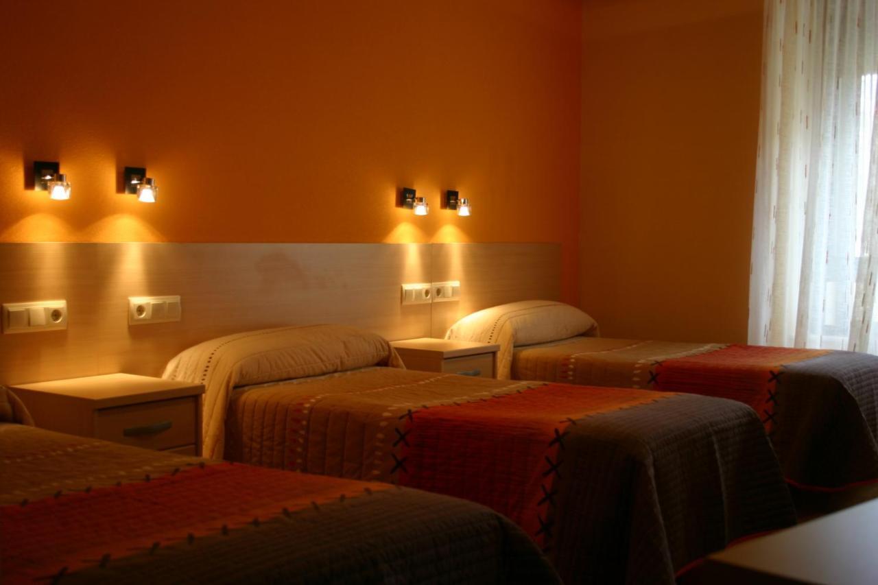 Hostal Hispanico I سلامنكا الغرفة الصورة